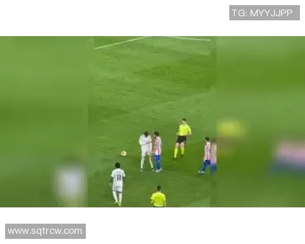 巴西足球气氛：激情四溢的绿茵场与热情洋溢的球迷文化